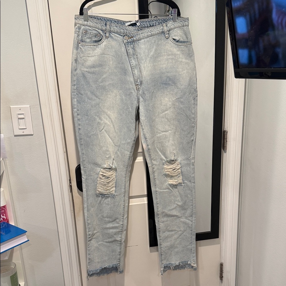 Light Blue Distressed Women’s Jeans